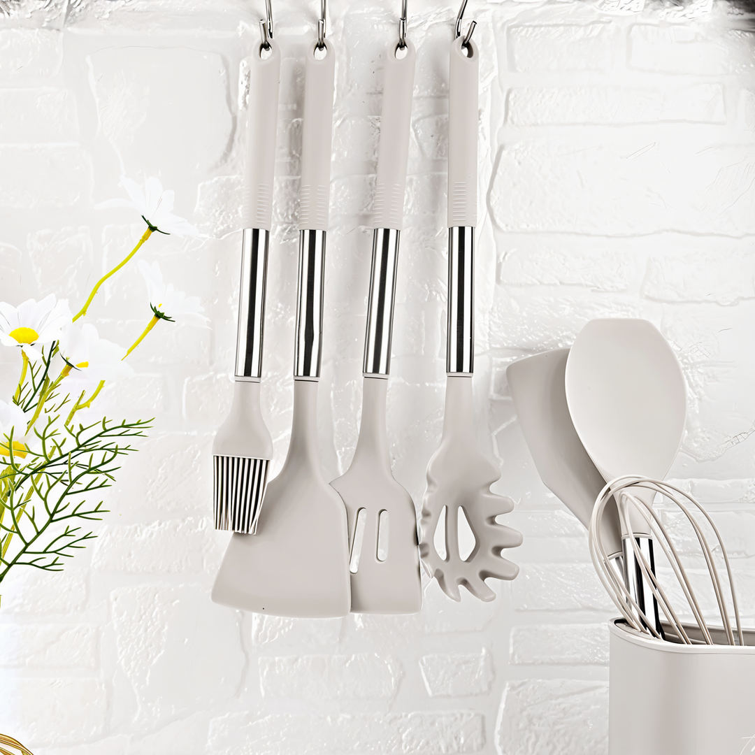 Modernes 12-tlg. Silikon Küchenutensilien Set in Beige/Schwarz, antihaft & hitzebeständig, m. Edelstahlgriffen. [[lstfy-media:15]]
