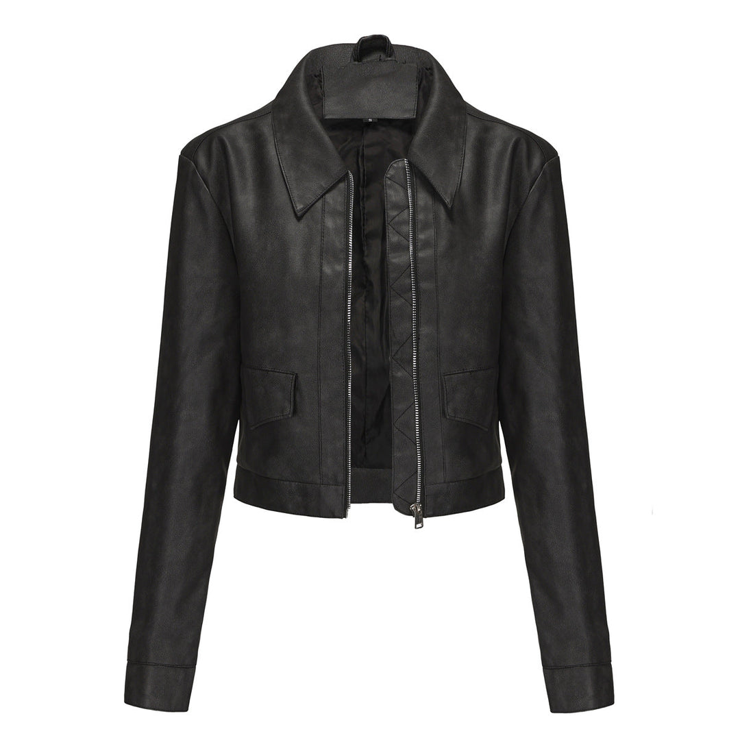 Elegante Damen-Kurzjacke für stilvolle Auftritte, mit modernem Schnitt und schickem Wellenkragen.
