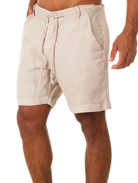 Leichte, luftige Herren Sommershorts für entspannte Tage; bequeme Freizeitshorts in sommerlicher Farbe, ideal für Strand.