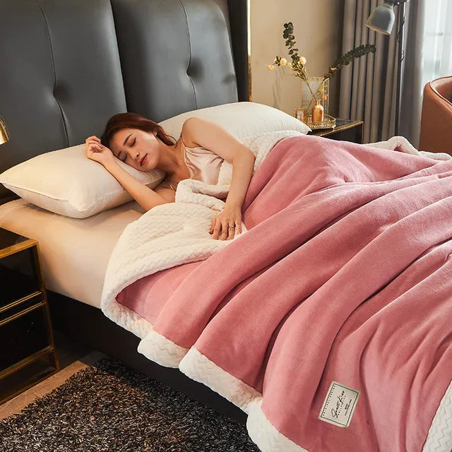 Flauschige, weiche Winterdecke. Ideal als warme Kuscheldecke und stilvolle Wohndecke für dein Zuhause.