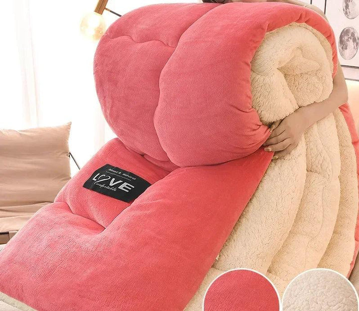 Vielseitige Kuscheldecke aus Wolle und Flanell-Fleece. Perfekt als warme Überwurfdecke für jedes Zuhause.