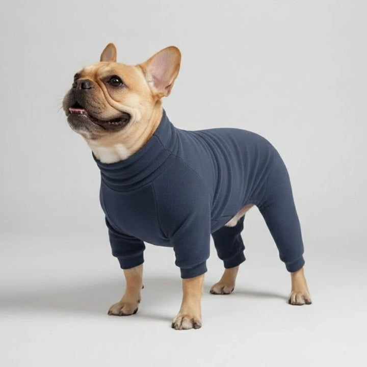 Weicher Hundepyjama für große Hunde, perfektes Hundeoutfit für eine erholsame Nachtruhe.