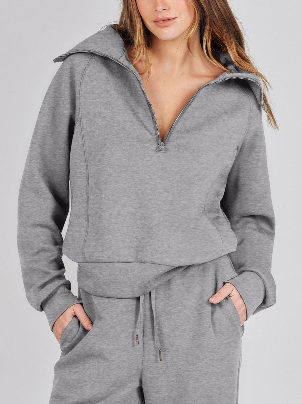 Modische Damen Strickmütze Nina, gemütliches Winter-Accessoire für kalte Tage.
