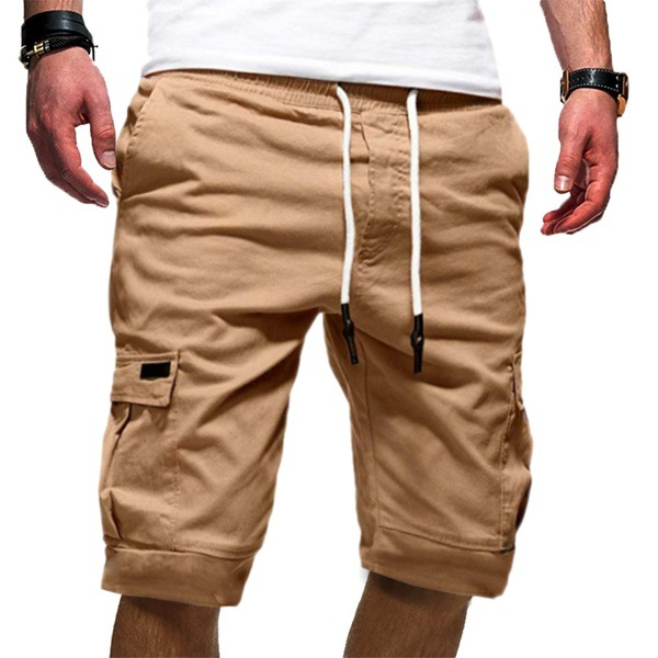 Bequeme Herren Cargo Shorts in Grau mit praktischen Taschen. Perfekt für sommerliche Freizeit-Looks und entspannte Tage.