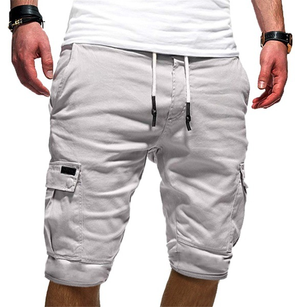 Vielseitige Herren Cargo Shorts in Grün, bequem & robust. Perfekte kurze Hose für Freizeit, Sport und Alltag im Sommer.