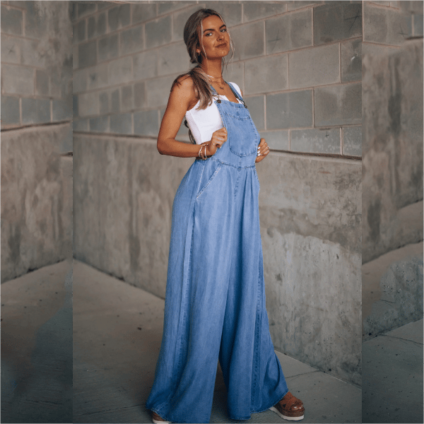 Eleganter Damen Denim Jumpsuit. Lässiger Jeans-Overall für Freizeit. Stilvolle Mode für Frühling & Sommer.