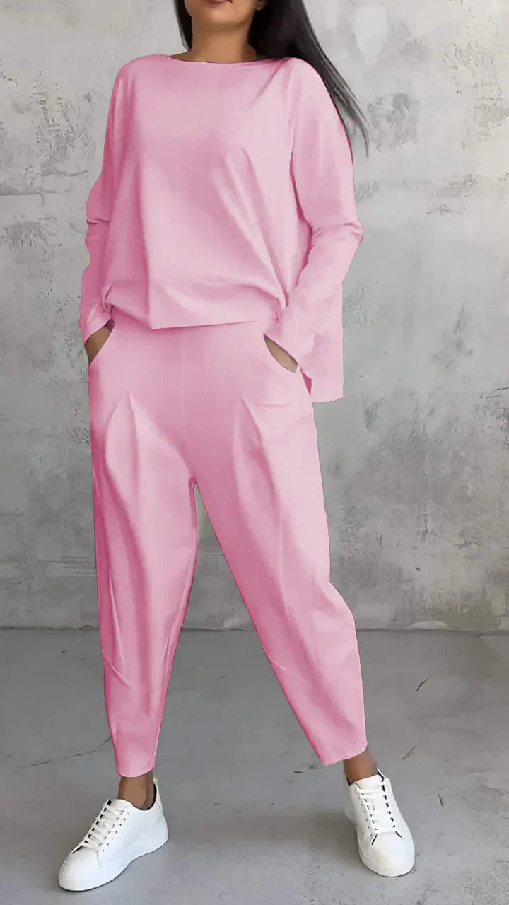 Modischer Damen Freizeitanzug Brooklyn. Lockerer Zweiteiler als trendiges Casual Outfit für den Sommer.