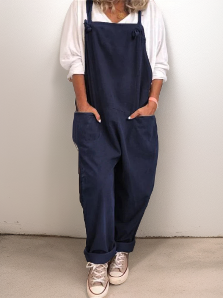 Eleganter Damen Oversize Jumpsuit in Leinenoptik mit stilvollen großen Taschen. Perfekt für einen lässigen Frühling/Sommer-Tag.