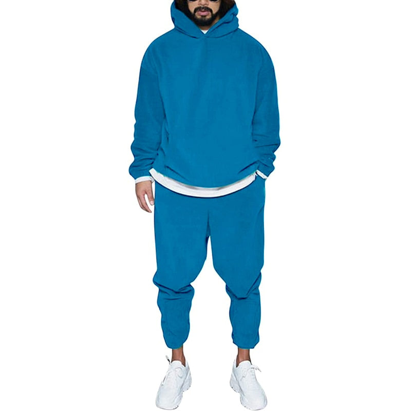 Stylisches Herren Jogger Outfit-Set. Moderne Sportbekleidung für einen lässigen Look und maximalen Komfort.