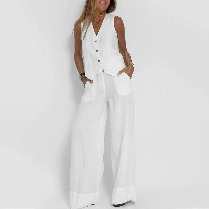 Eleganter Damen Zweiteiler: Ärmelloser Blazer und weite Hose, ideal für Business Casual oder stilvolle Freizeit.