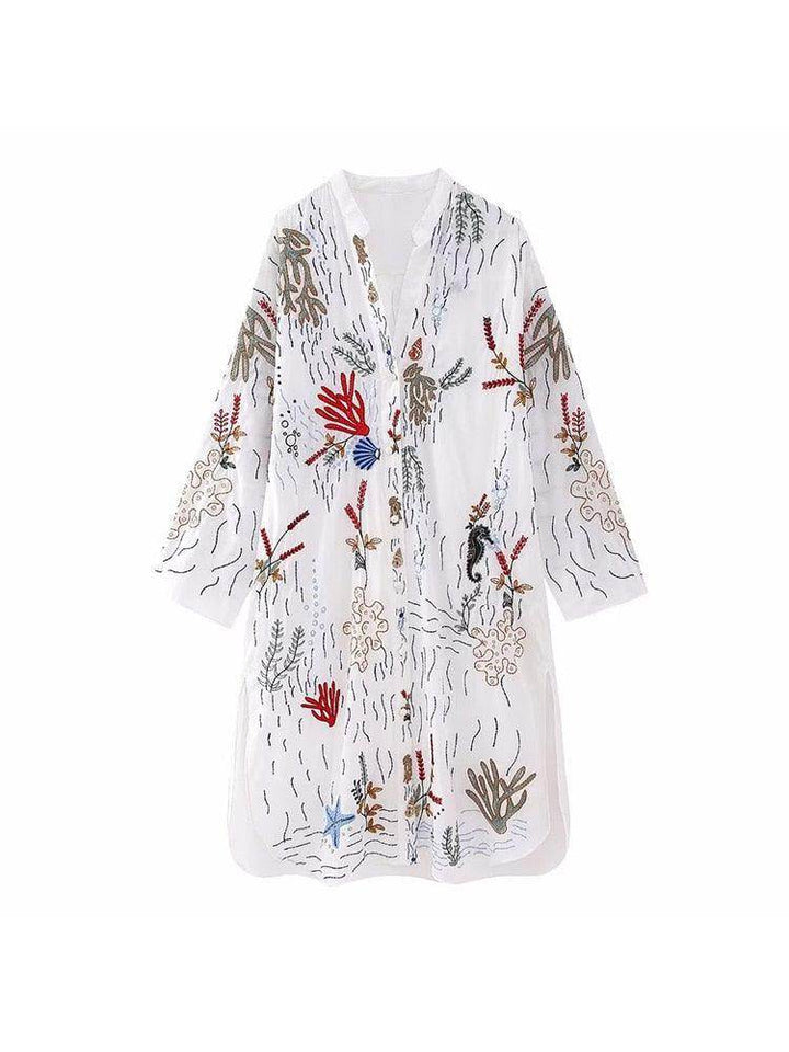 Lässiges Damen Hemdkleid mit lockerem Schnitt. Elegant & bequem für Alltag und Büro. Moderner Stil für Frühling & Sommer.
