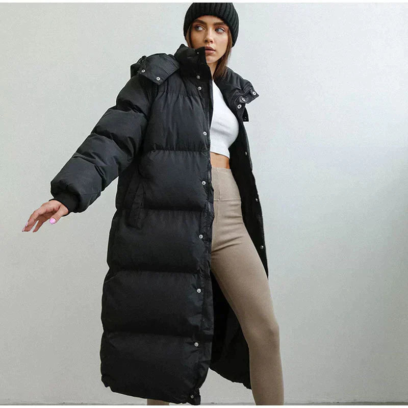 Warme, lange Damen-Daunenjacke "Elise", ideal für kalte Wintertage. Eleganter Kälteschutz für Frauen.