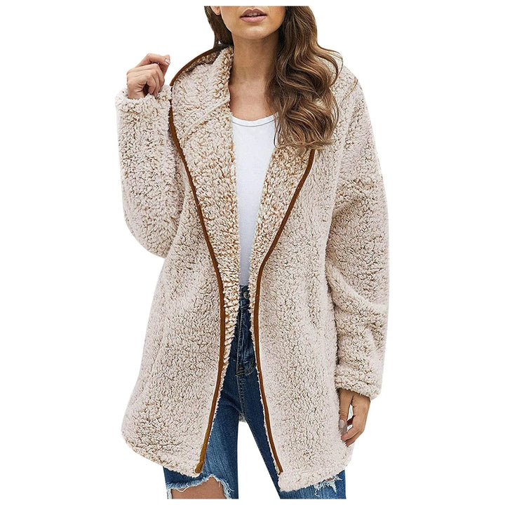 Trendige, lange Damen Winterjacke 'Luna' aus kuscheligem Fleece. Ideal als warme Herbst- & Frauenmode Oberbekleidung.