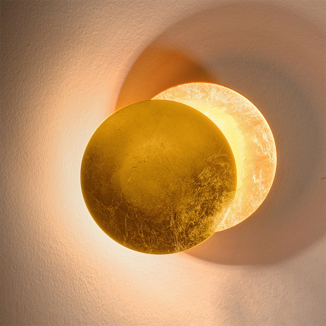 LED Wandlampe Mondlicht für magische Atmosphäre. Moderne Wandleuchte, ideal für minimalistisches Design.