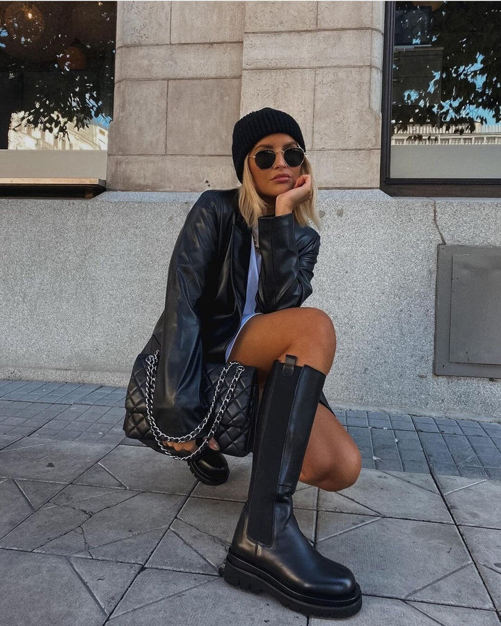 Eleganter Longblazer für Damen als Must-have; ideal für Büro, Herbstmode und schicke Freizeitbekleidung.