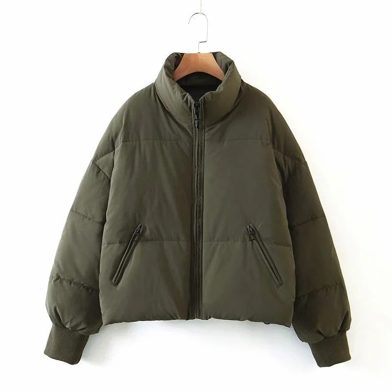 Vielseitige Damenjacke Sofia, eine leichte Pufferjacke, ideal für Outdoor und Übergangszeit.