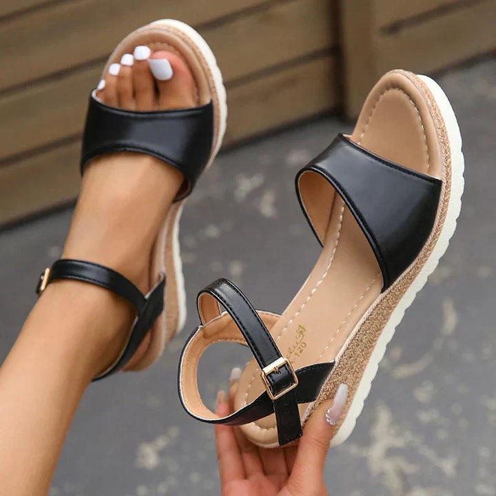 Leichte elegante Damen Keilabsatz-Sandalen für den Sommer, bequeme und stilvolle Damenschuhe.