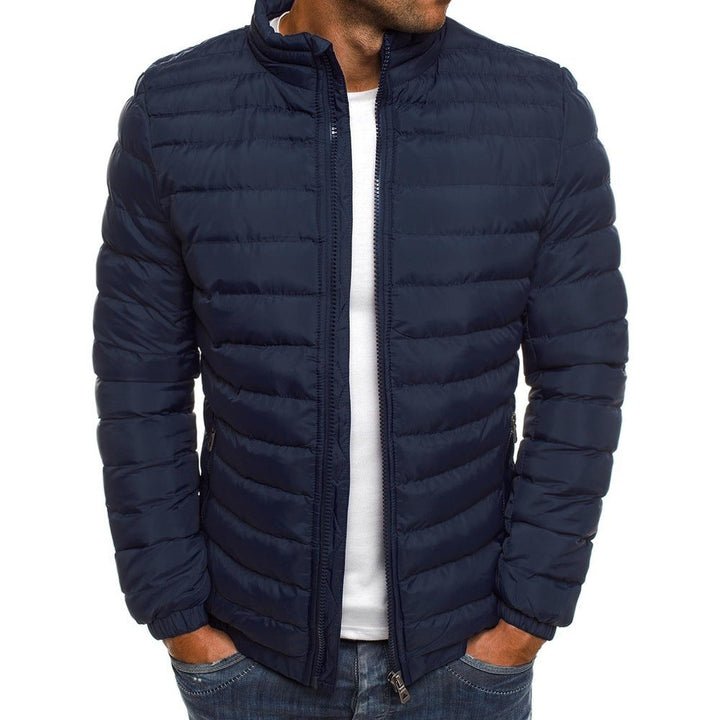 Leichte Herren Steppjacke Nolan für Herbst & Winter; stilvolle, warme Oberbekleidung.