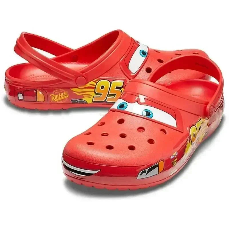 Leichte & rutschfeste Kinder Auto Clogs, bequem für Spielplatz & Sommer. Unisex Clogs für Jungen & Mädchen.