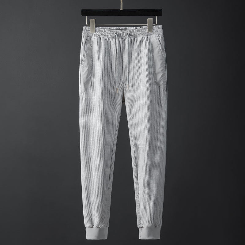 Entspannter Herren Freizeitanzug für gemütliche Stunden und stilvolle Alltags-Outfits.