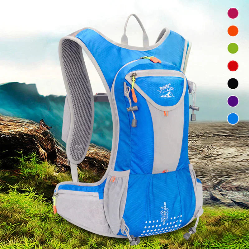 Leichter, wasserdichter Wanderrucksack mit integrierter 2L Trinkblase für Outdoor-Abenteuer.