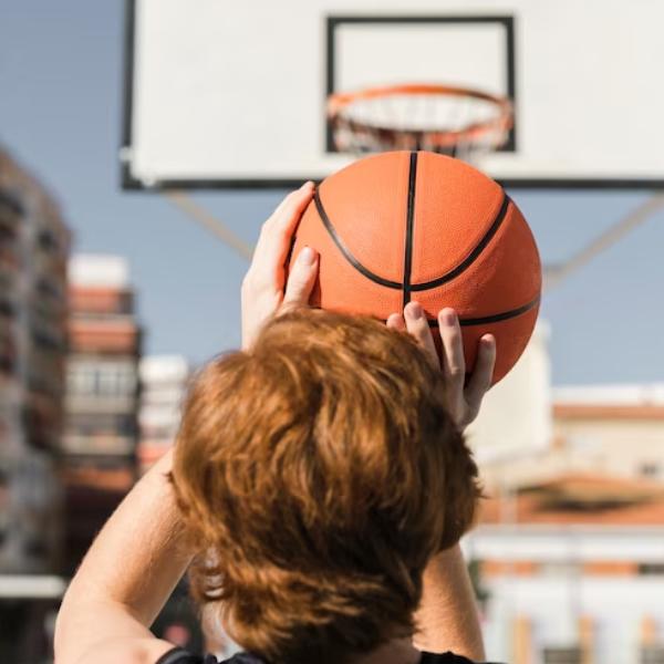 Kinder und Jugend Indoor-Basketball mit weichem Sprung für geräuscharmes Spiel und Training in jedem Raum.