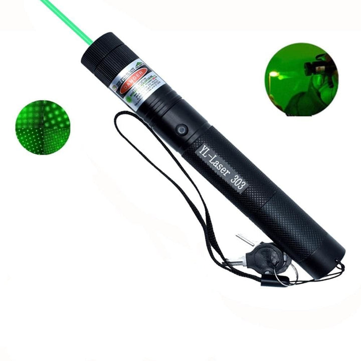 Robuster Laserpointer PrecisionBeam für Outdoor-Abenteuer und verbesserte Sichtbarkeit; ein starkes Tool.