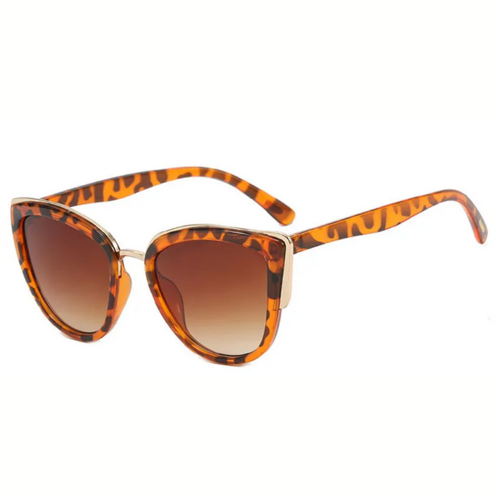 Stilvolle Damen Sonnenbrille im Katzenaugen-Design, retro und schützend mit UV400.