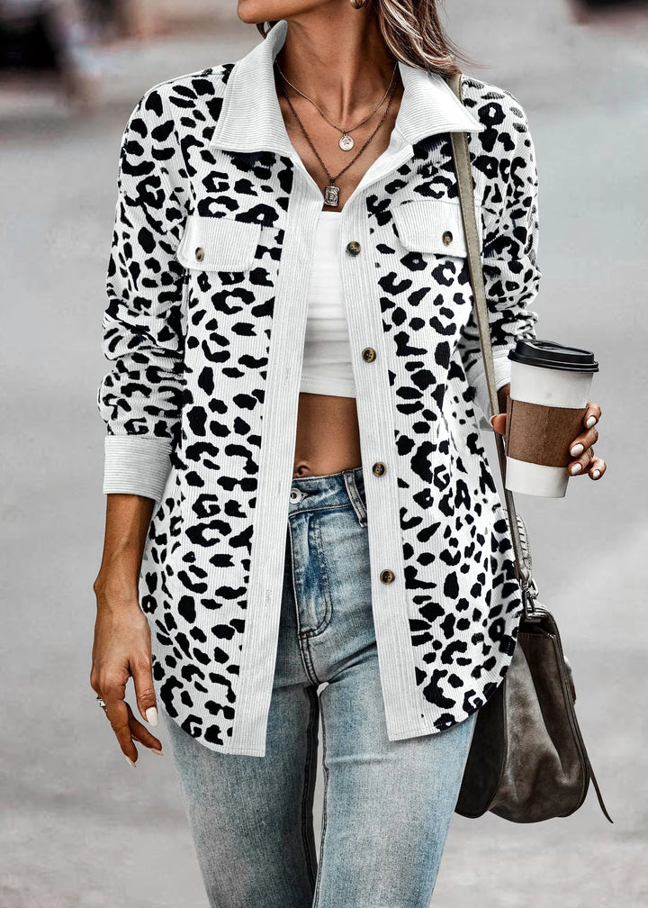 Elegante Leoparden Shacket für Damen, langärmelig, bequem mit Knopfverschluss.