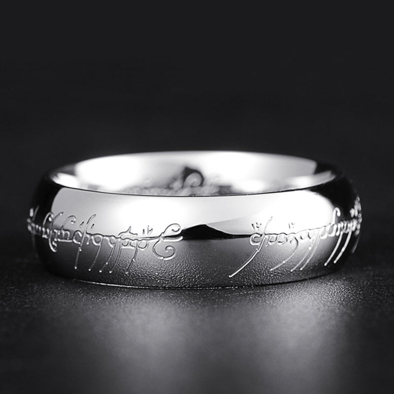 Exklusiver Leuchtring Elbenschrift in edlem Silber mit mystischem, lang anhaltendem Glow-Effekt.