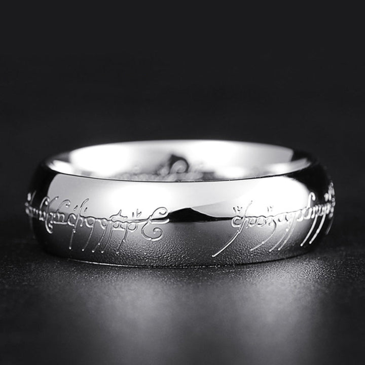 Exklusiver Leuchtring Elbenschrift in edlem Silber mit mystischem, lang anhaltendem Glow-Effekt.