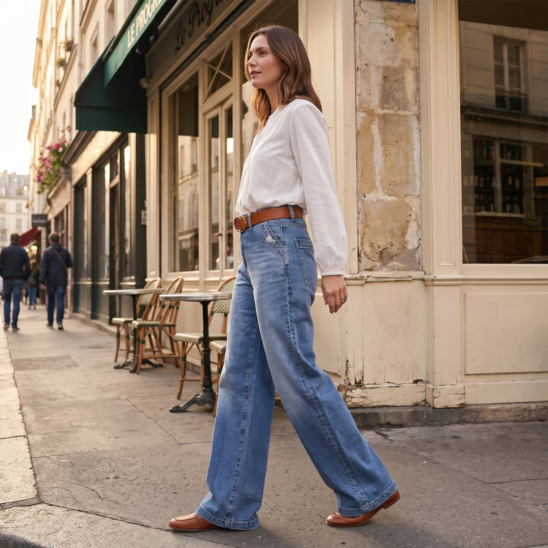 Blaue Damen Jeans, High-Waist Flare Schnitt, Wide-Leg, ideal für den stilvollen Alltagslook.