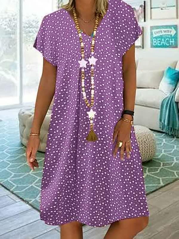 Farbenfrohes, modisches Damen Strandkleid, ein leichtes Sommerkleid, ideal für den Urlaub und entspannte Tage.