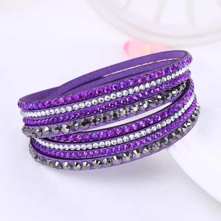 Mehrschichtiges Unisex Wickelarmband mit Strass. Ein funkelnder Schmuck-Highlight, elegant und stylisch.
