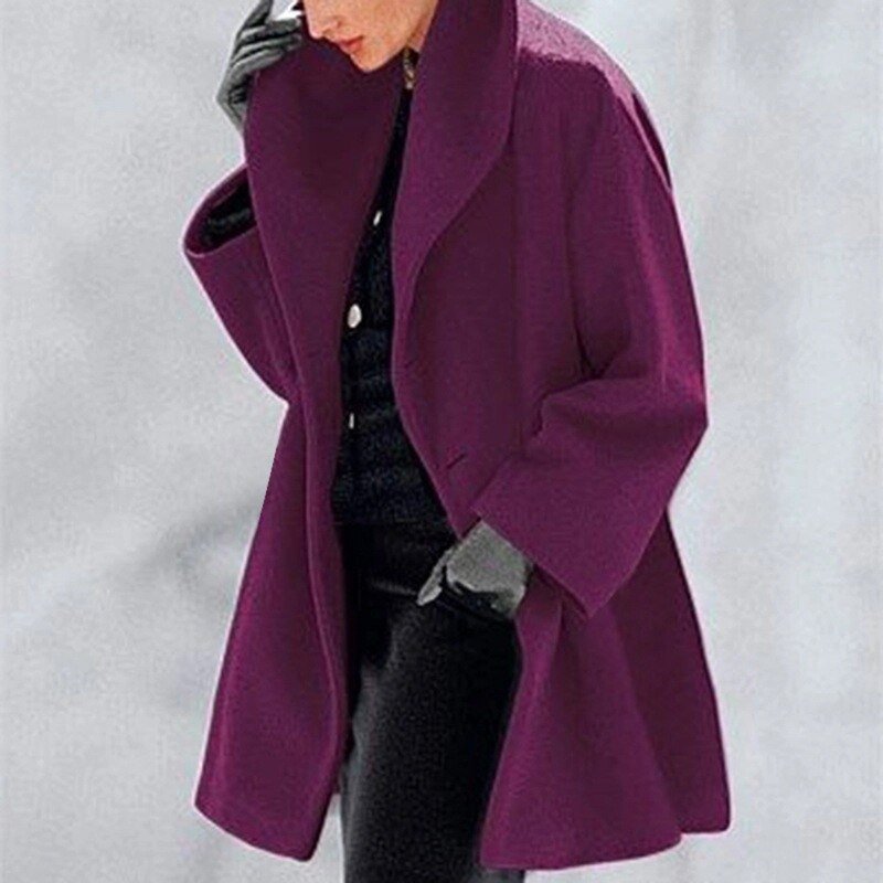 Damen Wintermantel: warme Winterjacke mit breitem Kragen. Stilvolle Oberbekleidung für Herbst & Winter.