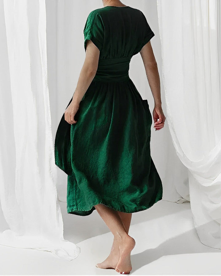 Schickes Damen Frühlingskleid, Midikleid mit V-Ausschnitt und Wickelgürtel. Bequemes & stylisches Sommerkleid.