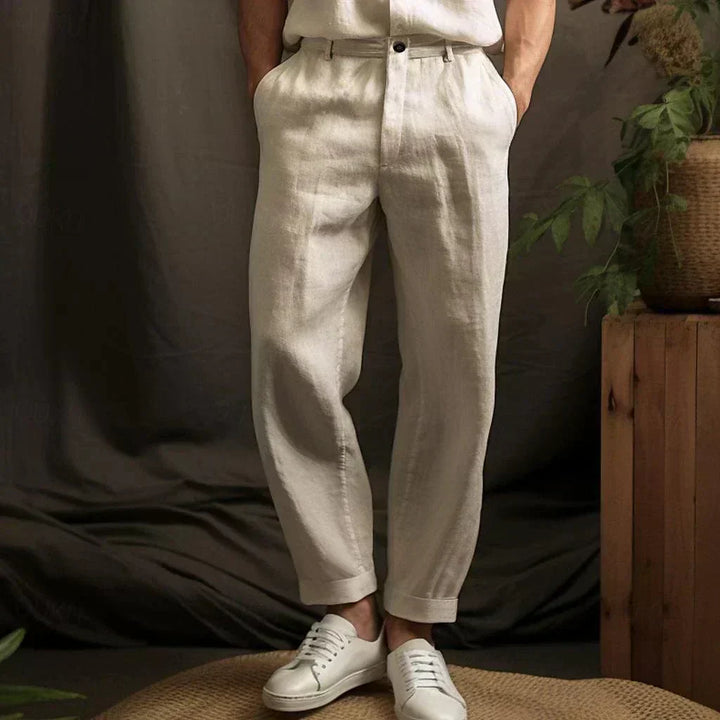 Vielseitige, leichte Herren-Sommerhose in geradem Schnitt für maximalen Komfort und entspannte Outfits.