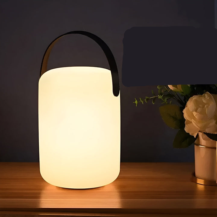 Moderne Lumora LED Akzentbeleuchtung, kabellos, dimmbar, mit RGB Licht für stilvolle Innenräume.