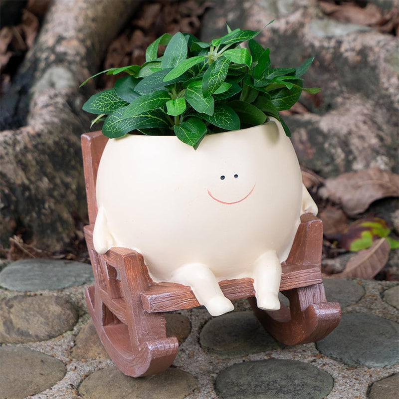 Geschenkidee: Lustiges Harz Pflanzgefäß, lachendes Gesicht im Schaukelstuhl, für kleine Sukkulenten.