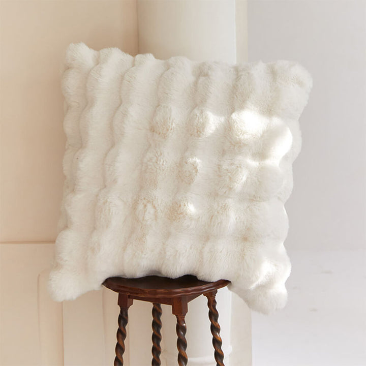 Warme Kuscheldecke aus weichem Kaninchenfellimitat, doppellagig und besonders gemütlich.
