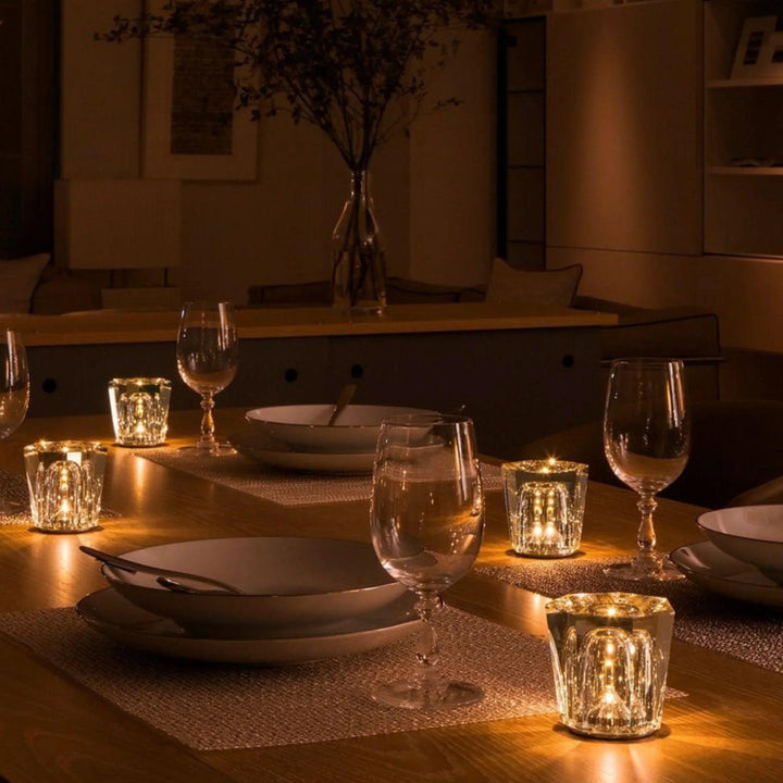 Moderne Luxus-Tischlampe, LED, Diamant-Kristall, USB-ladefähig, für stilvolle Beleuchtung.