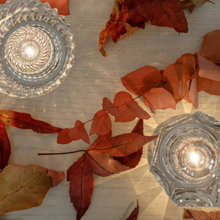 Elegante Kristall-Tischlampe im Diamant-Look, kabellos, LED für moderne Beleuchtung.