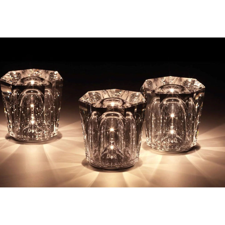 Elegante LED-Tischlampe, Kristall, Diamant-Design, mit USB-Ladefunktion für jeden Raum.