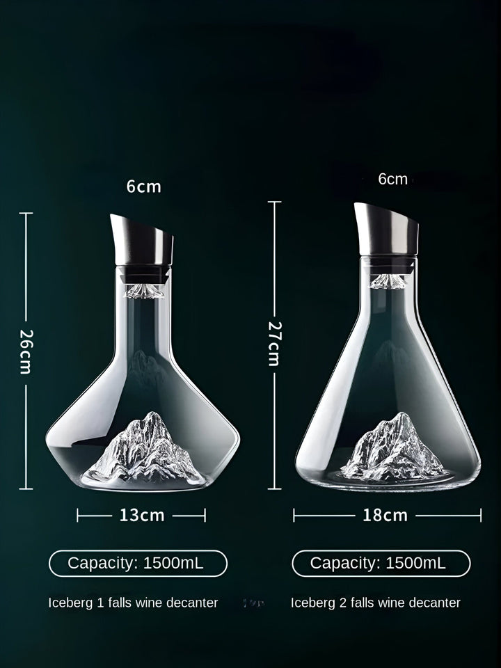 Stilvolle Servierkaraffe für Wein aus Kristallglas mit Eisberg-Optik, für luxuriöses Belüften und Präsentieren.