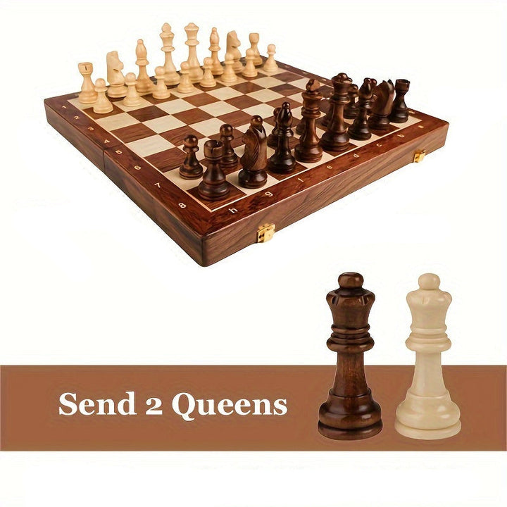 Klassisches Holzschachspiel GrandRook für Strategiespieler, hochwertige Schachfiguren auf edlem Massivholzbrett.