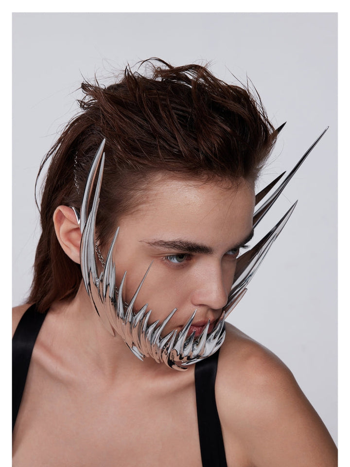 Cooler Unisex Gesichtsohrring. Avantgarde Statement Schmuckstück mit einzigartigem Design.