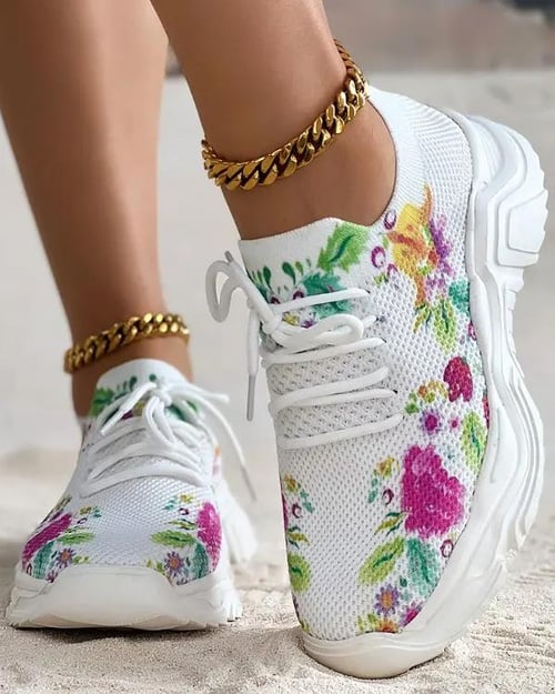 Atmungsaktive, schnürlose Damen Orthopädie Sneaker mit rutschfester Sohle für optimalen Komfort.