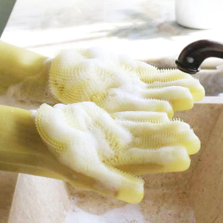 Praktische Geschenkidee: Langlebige Silikon-Reinigungshandschuhe für ein sauberes Zuhause.