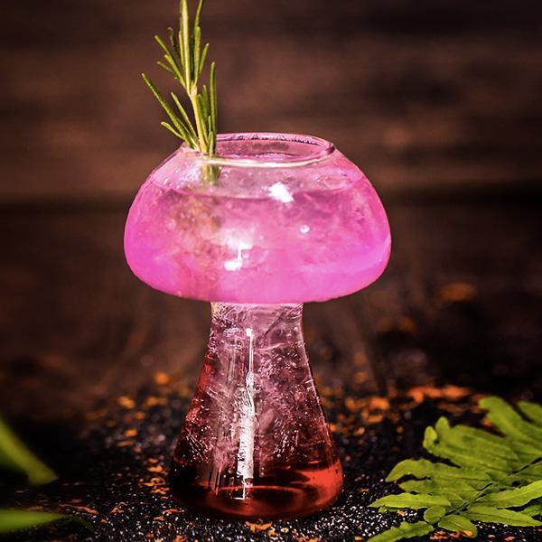 Außergewöhnliches Pilzförmiges Cocktailglas, ein einzigartiges Glas für Cocktails und Geschenke.