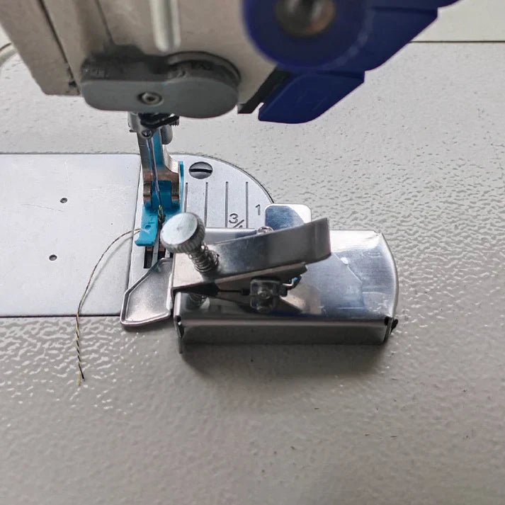 Nähzubehör: Magnetische Führungsschiene für perfekt gerade Nähte; ideal für Hobbynäher und präzises Arbeiten.